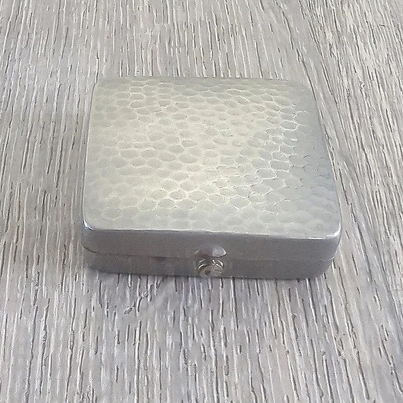Vintage Silver Trinket Boxes - Set of 2 - Picture 3 of 12